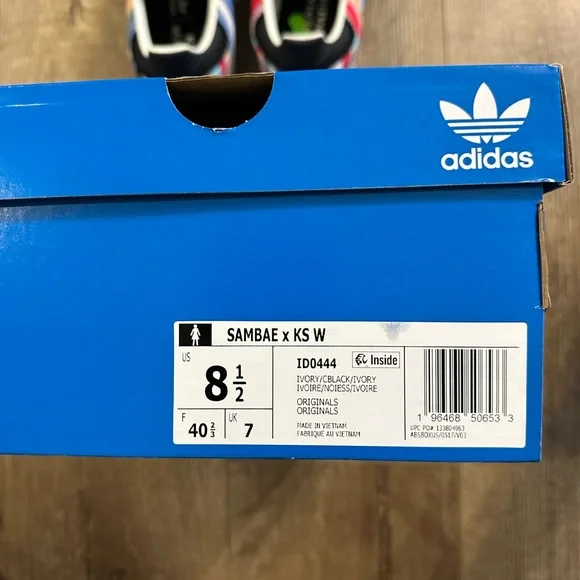 Adidas Sambae Striped Sneakers (Women 8.5) - Picture 8 of 8